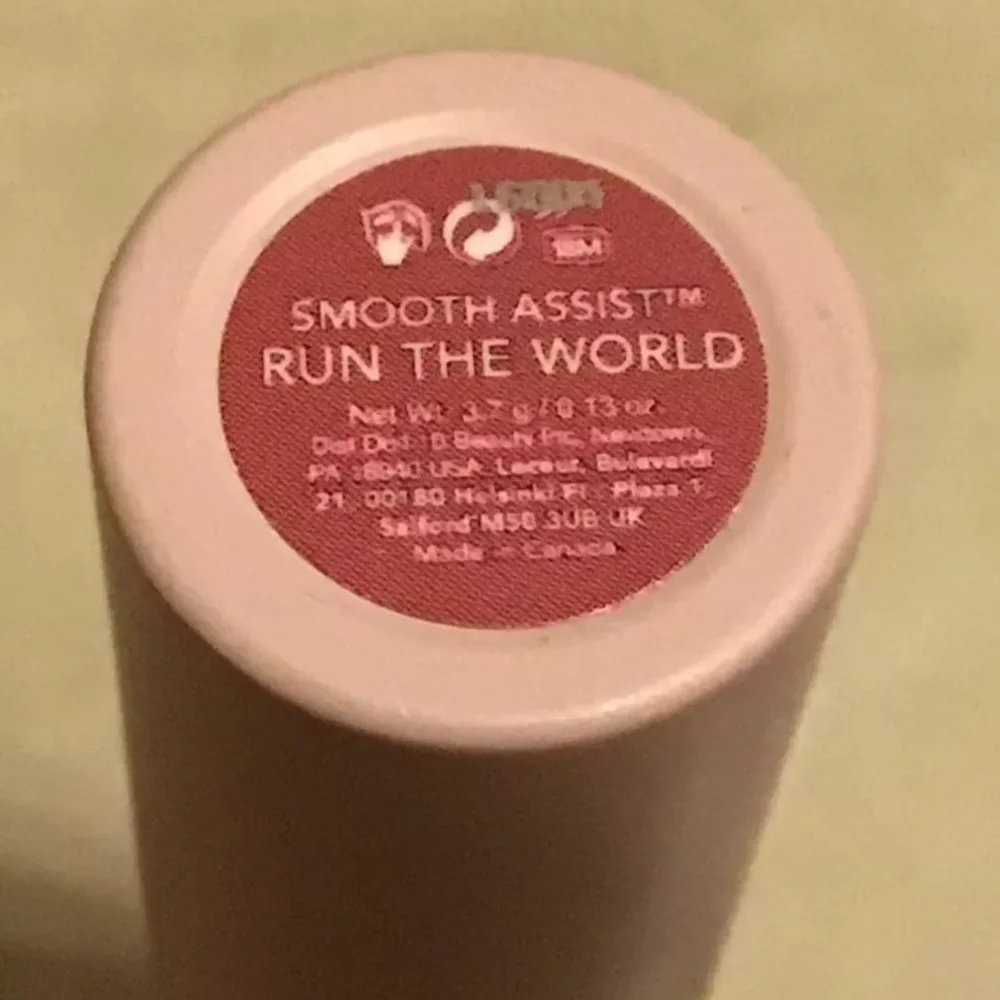 Doll 10 Smooth Assist Lipstick in (RUN THE WORLD) Brand New. Full Size